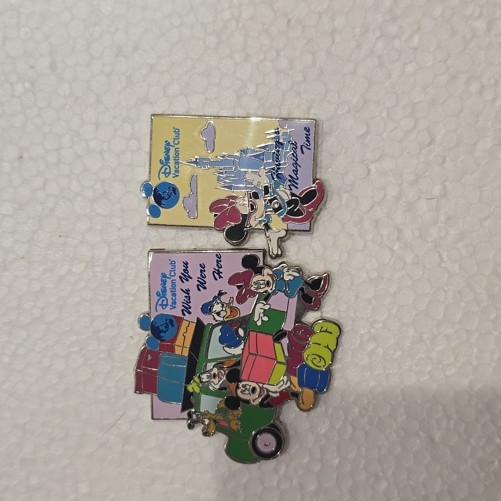 Pack of two great condition Disney cruise pins